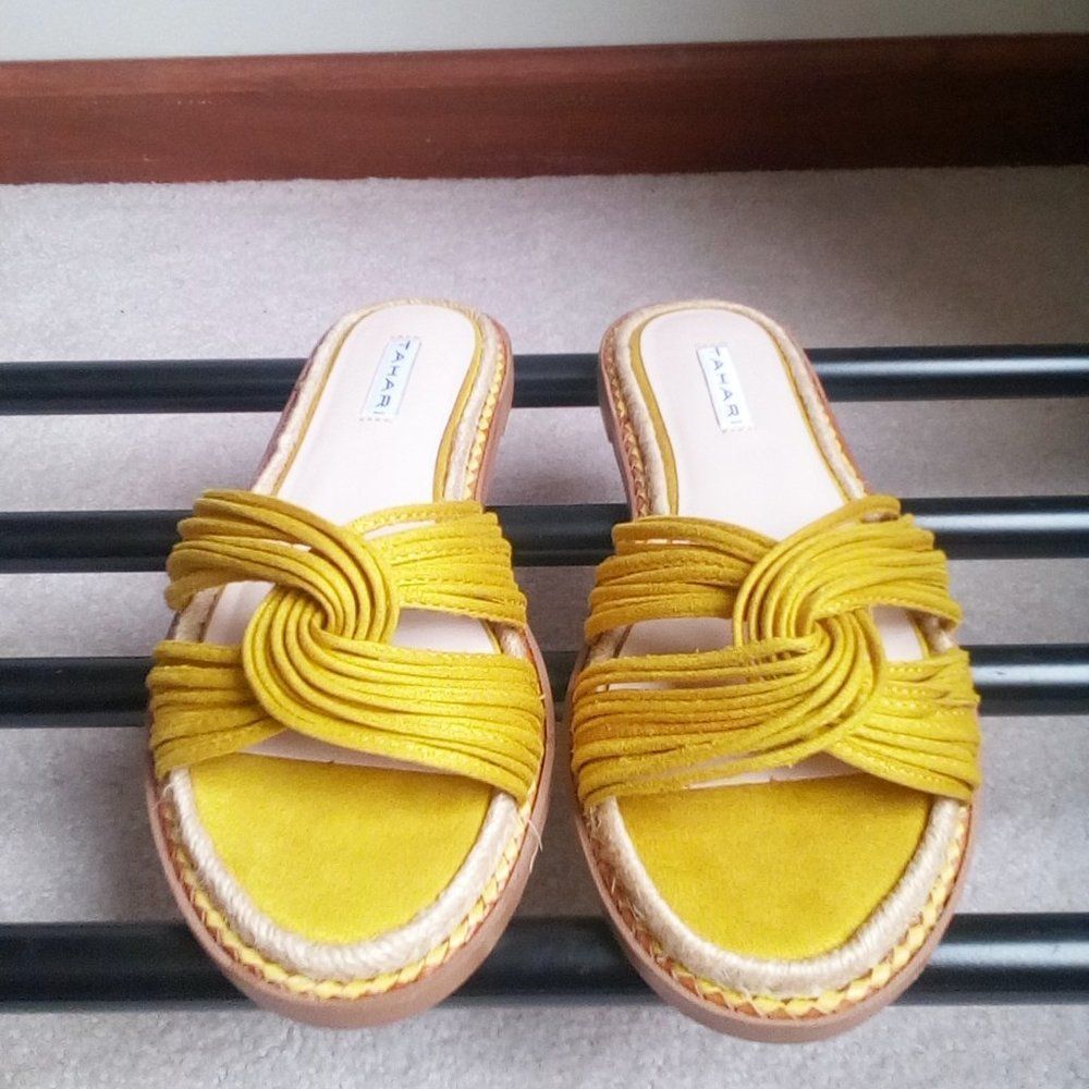 TAHARI Women's Slide Sandals - BRAND NEW